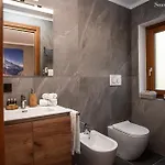 Les Crouses アパート ヴァルトゥルナンシュ