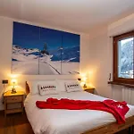 Les Crouses アパート *