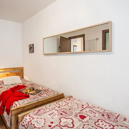 Les Crouses Apartment