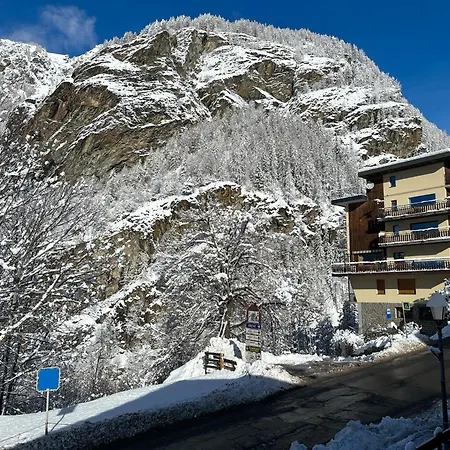 Les Crouses Apartment